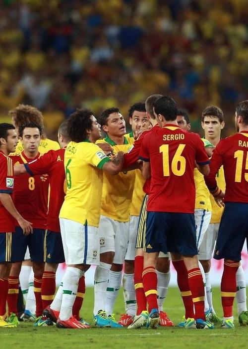直播:男足决赛巴西VS西班牙